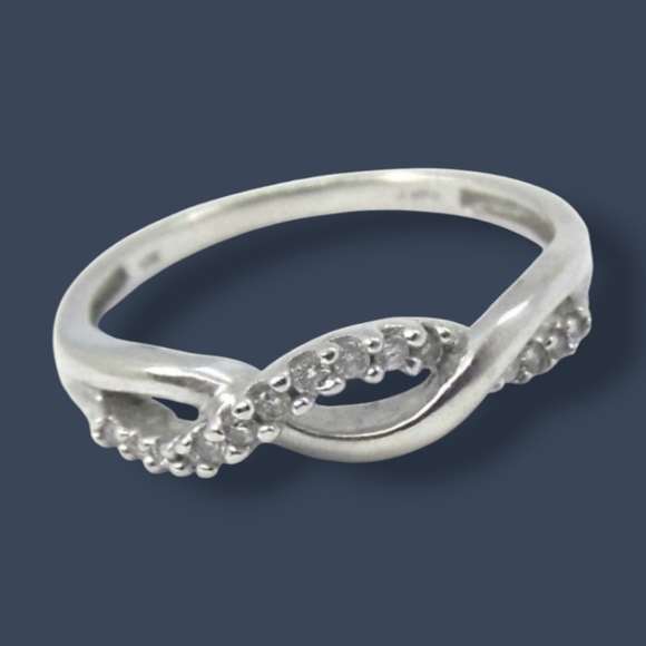 0.20 CTW Genuine Diamond Wave 10KW GOLD Ring 6.75 - Picture 1 of 6